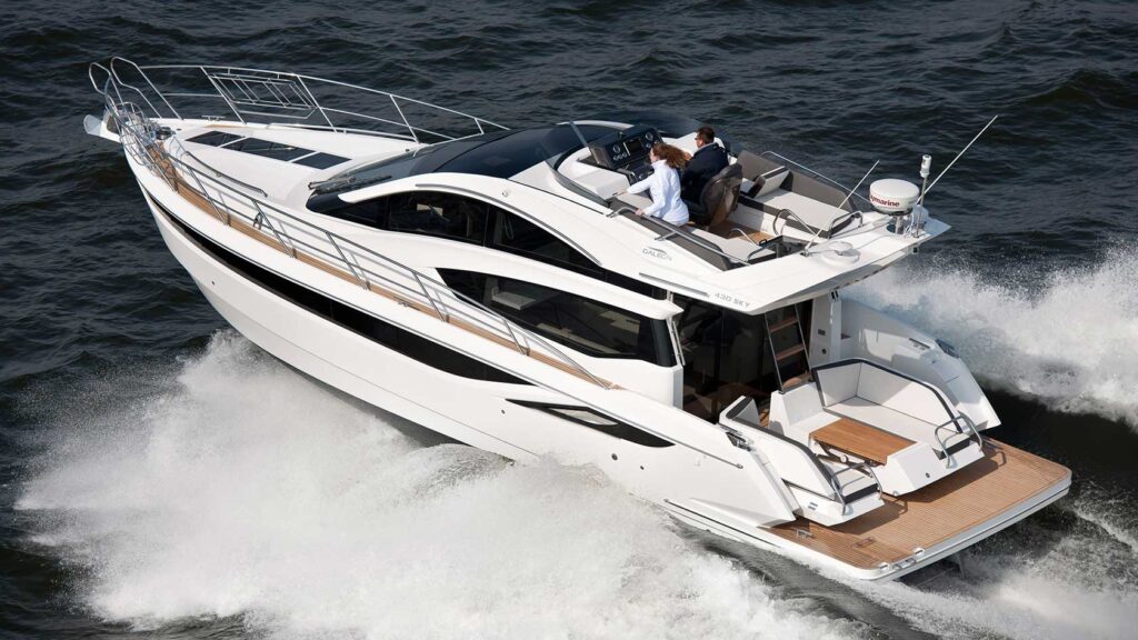 Galeon 430 Skydeck
