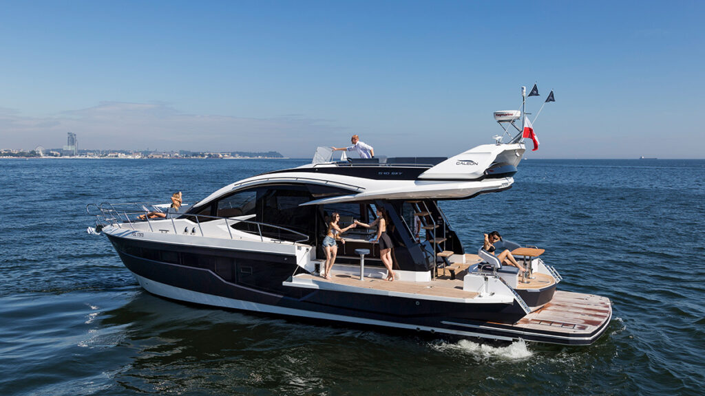 Galeon 510 Skydeck