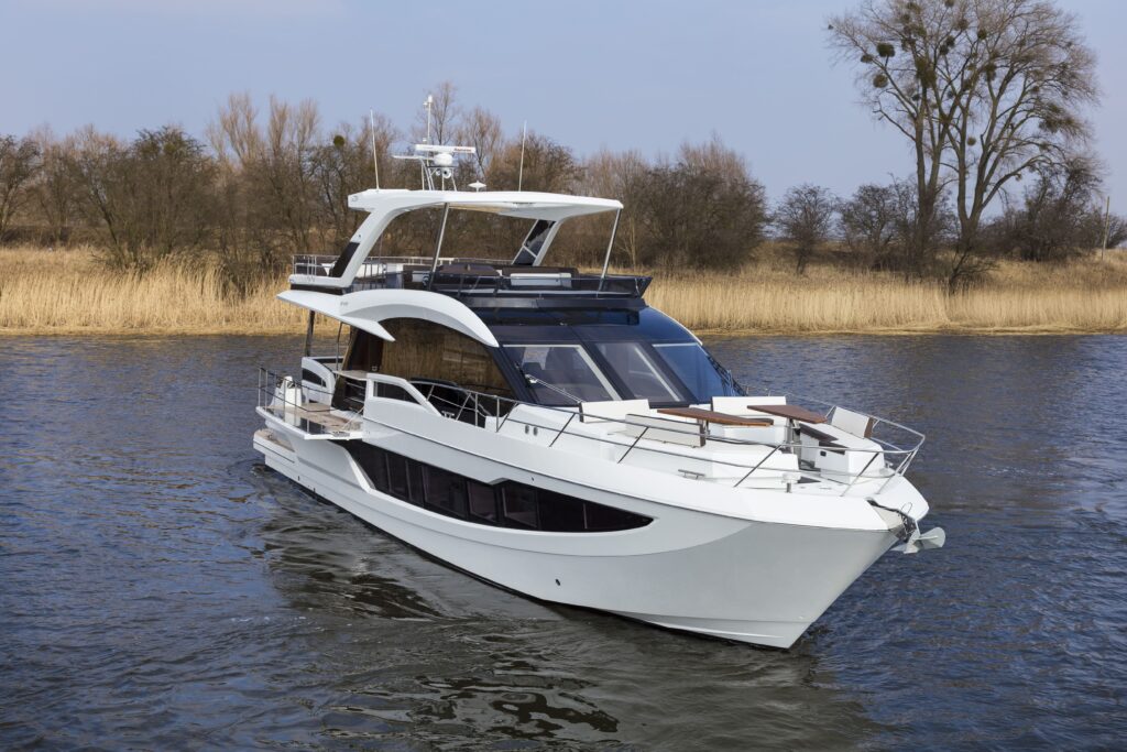 Galeon 640 Fly