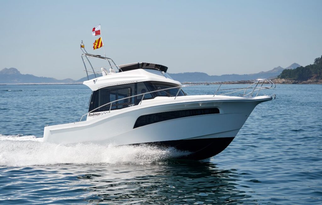 RODMAN 1090 EVOLUTION FLYBRIDGE