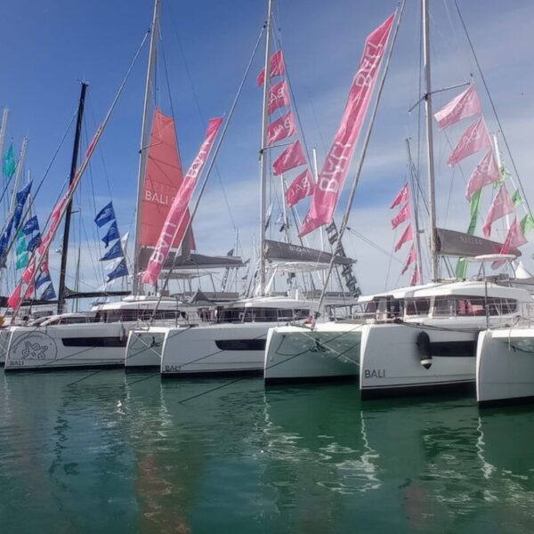SUN SAILS YACHTS en Salón Internacional de Multicascos Grand Motte 2025
